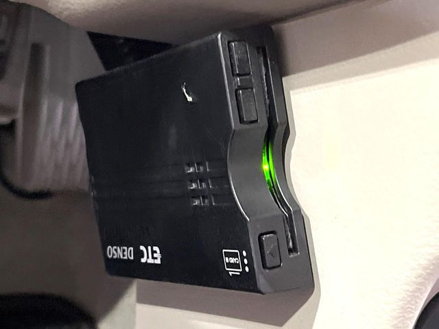 【ETC】高速道路の料金所をストレスなく通過!話題のスポットやサービスエリアに多い「スマートIC」利用時は必須のアイテムです。当店でセットアップを実施、ご納車当日からすぐにご利用いただけます!