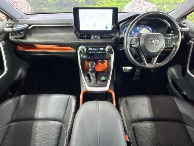 RAV42.5 ハイブリッド アドベンチャー E-Four 4WD
