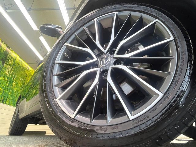 �y�����A���~�z�C�[���z�O�ςɃ}�b�`���������A���~�z�C�[���𑕒����Ă���܂��B�e��ЊO�A���~�z�C�[����A�X�^�b�h���X�^�C�����戵�����Ă���܂��B���񂲑��k����������