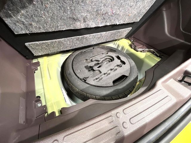 【スペアタイヤ】
