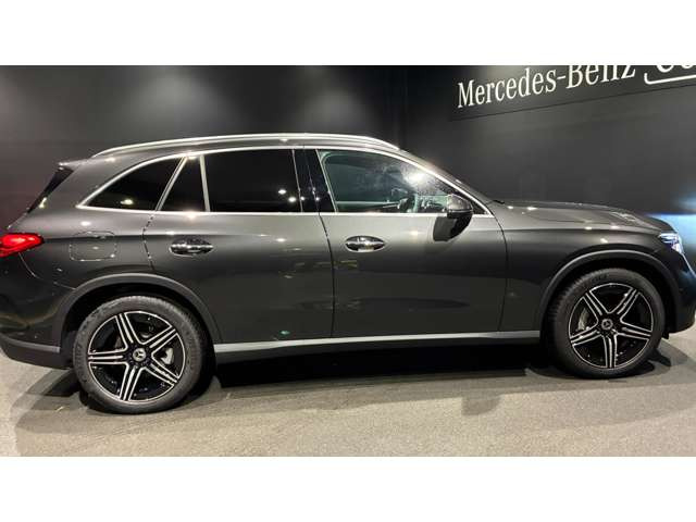 GLC220d 4マチック (ISG) AMGラインパッケージ  4WD