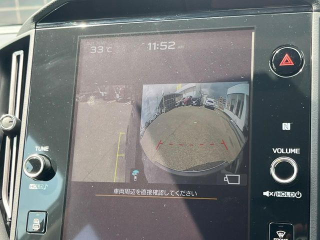 【フロント&サイド&バックカメラ】ドライバーから見にくい死角部分を映像で確認できるカメラを各所に装着。見通しがきかない場所や住宅密集地などを運転することが多い人におすすめの安心装備です。
