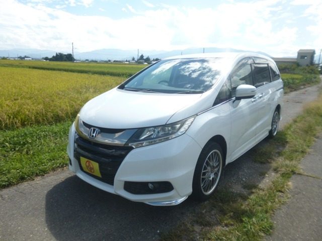 オデッセイ2.4 アブソルート X ホンダ センシング 4WD