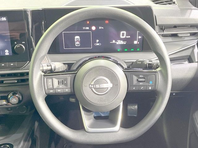 �y�X�e�A�����O�X�C�b�`�z�^�]���A�O������ڐ������炷���ƂȂ��A�I�[�f�B�I���̑��삪�\�ȕ֗��@�\!���S&���K�ȃh���C�u�����o���Ă���܂���