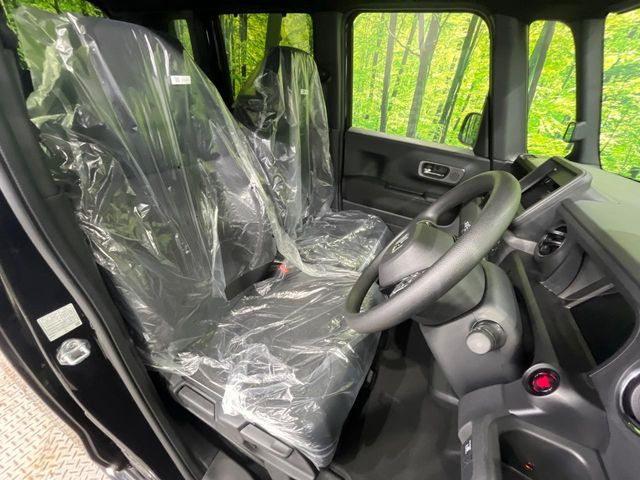 もちろん車内はキレイです♪よりクリーンな状態をキープしたいお客様には『ナノゾーンコート』がおすすめ!新型コロナウイルス対策や、除菌・消臭に効果を発揮し多くの方にご好評いただいております。