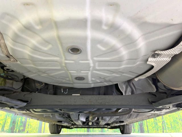 下回りがきれいなうちに、防錆加工の施工がオススメ。降雪地域はもちろん、沿岸部にお住いの方や、趣味でマリン・ウィンタースポーツをされる方にご好評いただいております。