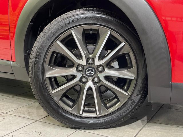 �y����18�C���`�A���~�z�C�[���z�O�ςɃ}�b�`���������A���~�z�C�[���𑕒����Ă���܂��B�e��ЊO�A���~�z�C�[����A�X�^�b�h���X�^�C�����戵�����Ă���܂��B���񂲑��k����������