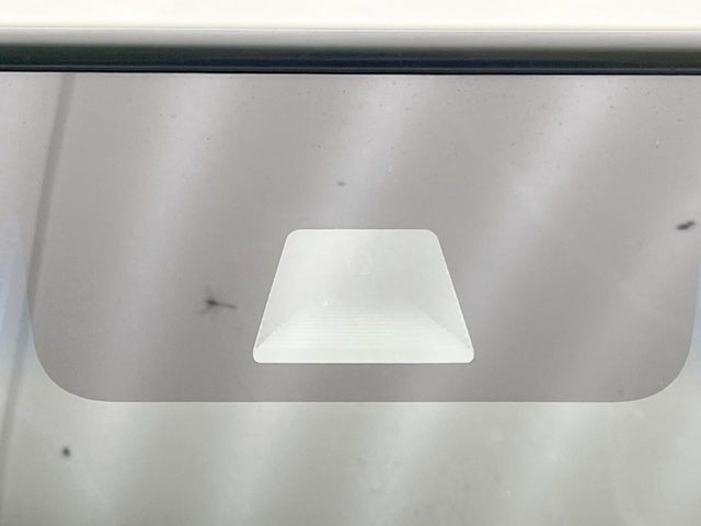 【ホンダセンシング】走行中に前方の車両等を認識し、衝突しそうな時は警報とブレーキで衝突回避と被害軽減をアシスト。より安全にドライブをお楽しみいただけます。
