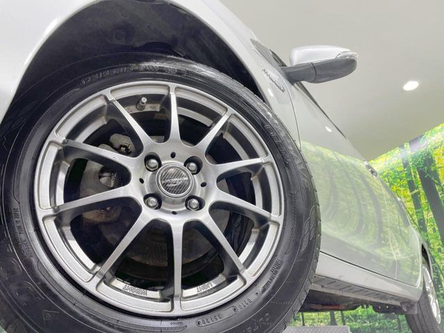 【150インチアルミホイール】外観にマッチしたアルミホイールを装着しております。各種アルミホイールや、スタッドレスタイヤも取扱いしております。是非ご相談ください♪