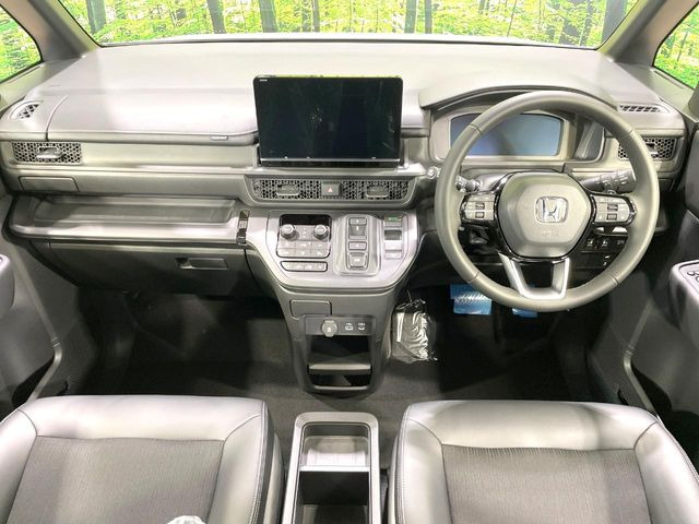 ステップワゴン2.0 e:HEV スパーダ