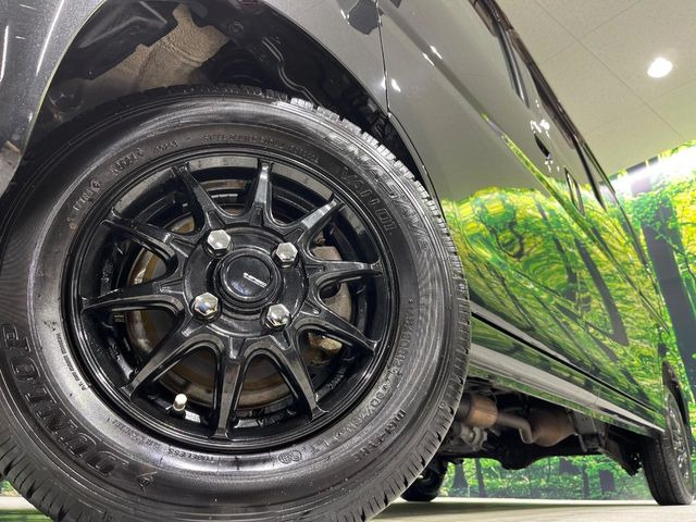 �y12�C���`�A���~�z�C�[���z�O�ςɃ}�b�`�����A���~�z�C�[���𑕒����Ă���܂��B�e��A���~�z�C�[����A�X�^�b�h���X�^�C�����戵�����Ă���܂��B���񂲑��k����������
