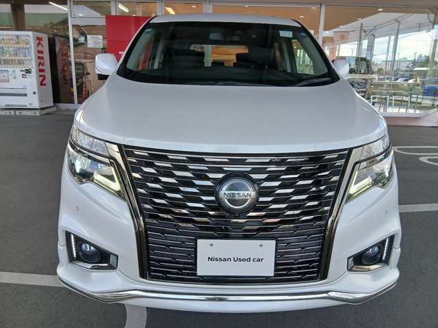 エルグランド2.5 250ハイウェイスター プレミアム アーバンクロム 4WD