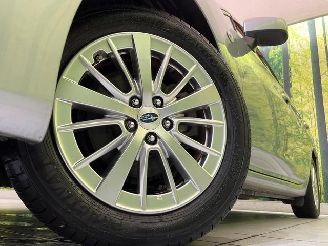 �y����16�C���`�A���~�z�C�[���z�O�ςɃ}�b�`���������A���~�z�C�[���𑕒����Ă���܂��B�e��ЊO�A���~�z�C�[����A�X�^�b�h���X�^�C�����戵�����Ă���܂��B���񂲑��k����������