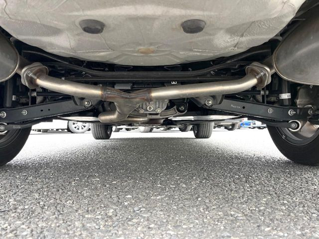 下回りがきれいなうちに、防錆加工の施工がオススメ。降雪地域はもちろん、沿岸部にお住いの方や、趣味でマリン・ウィンタースポーツをされる方にご好評いただいております。