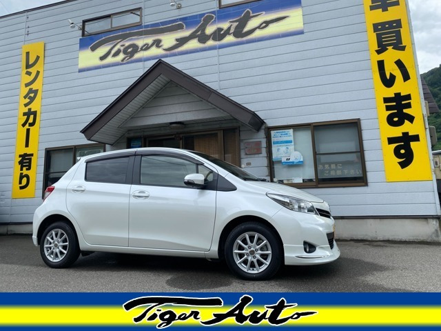 ヴィッツ1.3 F 4WD