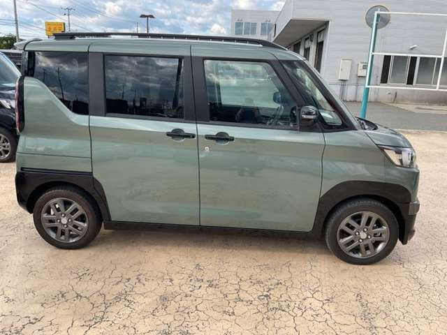 デリカミニT プレミアム 4WD