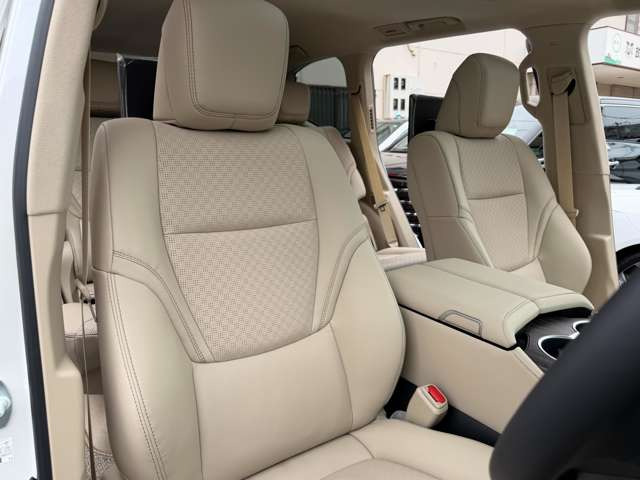 �j���[�g�����x�[�W�����U�[�V�[�g�E�V�[�g�x���`���[�V����(Hot&Cool)�E�������[�t���p���[�V�[�g�B