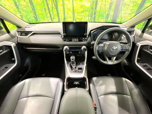 RAV42.0 G 4WD