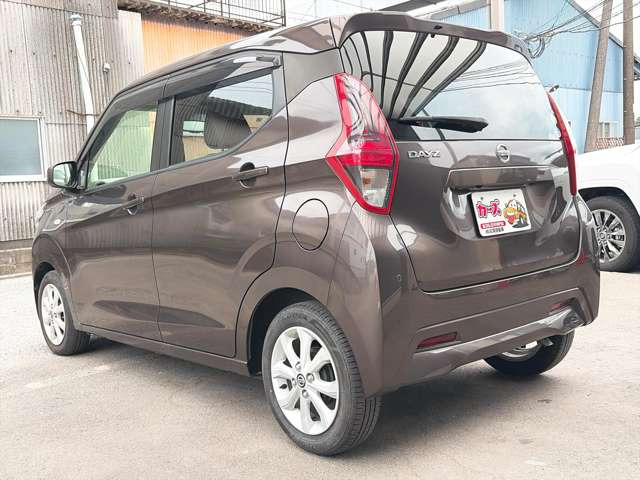 当店では軽自動車から普通車まで幅広くオールメーカーの車種・色・グレードを豊富に揃えております。
