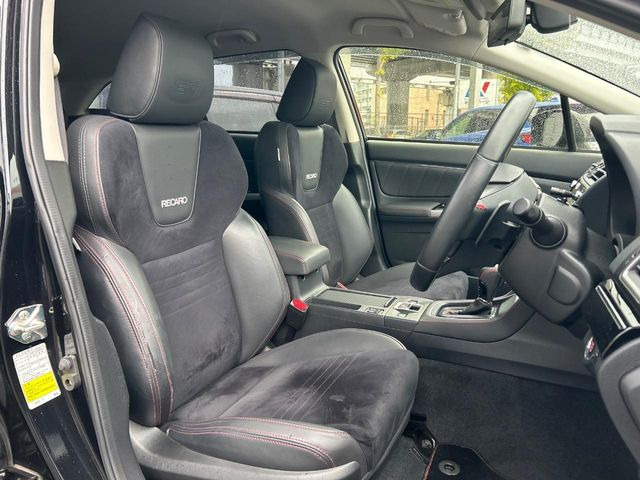 レヴォーグ2.0 STI スポーツ アイサイト ブラック セレクション 4WD