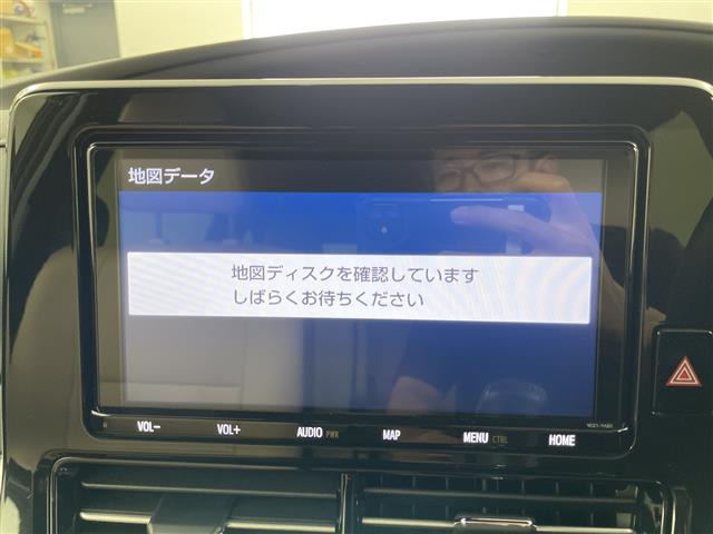 エスティマハイブリッド2.4 アエラス スマート 4WD