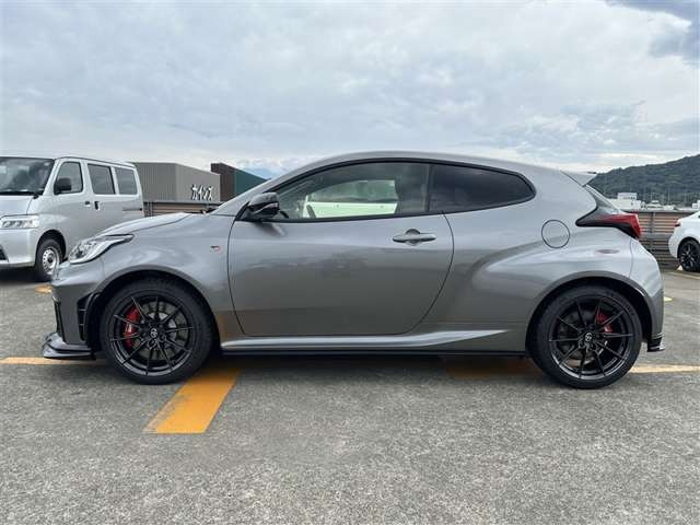GRヤリス1.6 RZ ハイ パフォーマンス 4WD