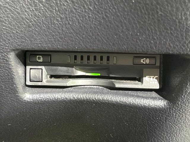 【ETC】高速道路の料金所をストレスなく通過!話題のスポットやサービスエリアに多い「スマートIC」利用時は必須のアイテムです。当店でセットアップを実施、ご納車当日からすぐにご利用いただけます!