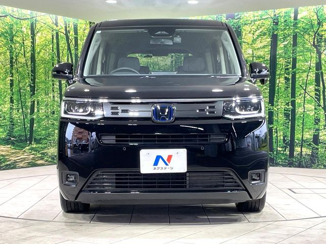 弊社では、全車『修復歴なし』のお車のみ取り扱っております。専任バイヤーによる厳選した仕入れの後、入庫後の車両チェックを行い、ネクステージが認定した高品質な中古車をご提供しております。