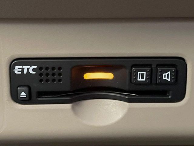 【ETC】高速道路の料金所をストレスなく通過!話題のスポットやサービスエリアに多い「スマートIC」利用時は必須のアイテムです。当店でセットアップを実施、ご納車当日からすぐにご利用いただけます!