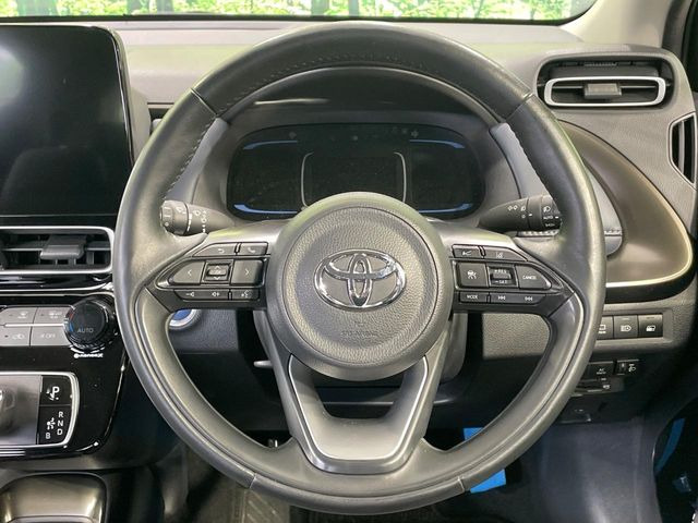 【ステアリングスイッチ】運転中、前方から目線をそらすことなく、オーディオ等の操作が可能な便利機能!安心&快適なドライブを演出してくれます♪