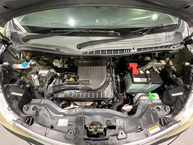 親切・丁寧な専門メカニックスタッフが応対!・車検・点検整備・事故等の修理などアフターサービスも安心。お車のカスタマイズもネクステージのサービススタッフまでご相談ください!