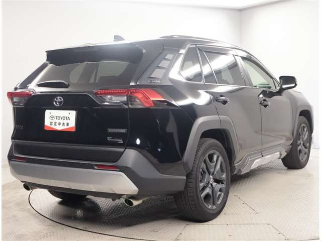 RAV42.0 アドベンチャー 4WD