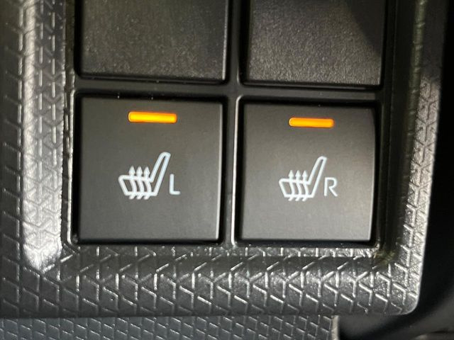 【シートヒーター】寒い日に重宝するシートヒーター!エアコンより早く温まってくれるので寒がりの人も安心ですね♪エアコンの温風は乾燥するから苦手、という方にもをおすすめです。