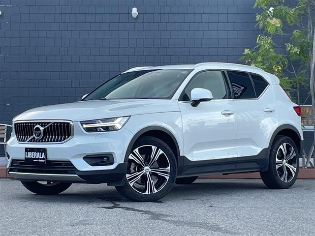 XC40B4 AWD インスクリプション 4WD
