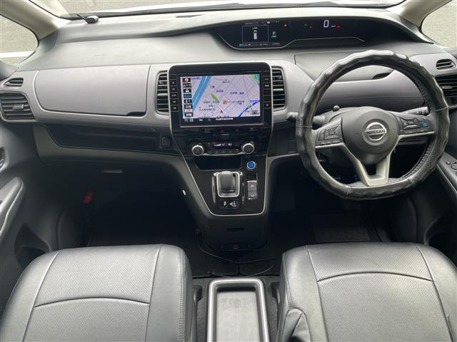 セレナ1.2 e-POWER ハイウェイスターV