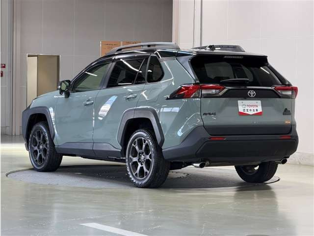 RAV42.0 アドベンチャー オフロードパッケージ II 4WD
