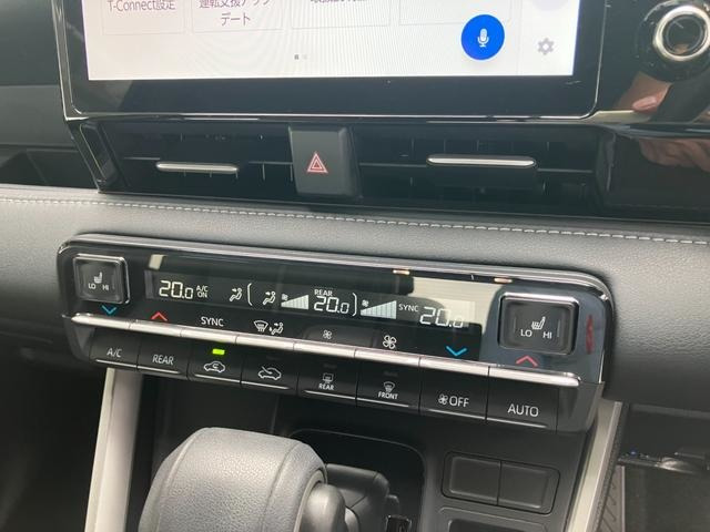 ☆シートヒーター装備!エアコンに比べて暖まるスピードが速いので冬でも快適に過ごせます。冷え性で悩まれている方にも◎、また、エアコンに比べて車内の空気が乾燥しにくいのも、嬉しいポイントです☆