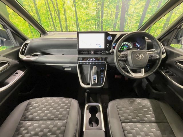ヴォクシー1.8 ハイブリッド S-Z