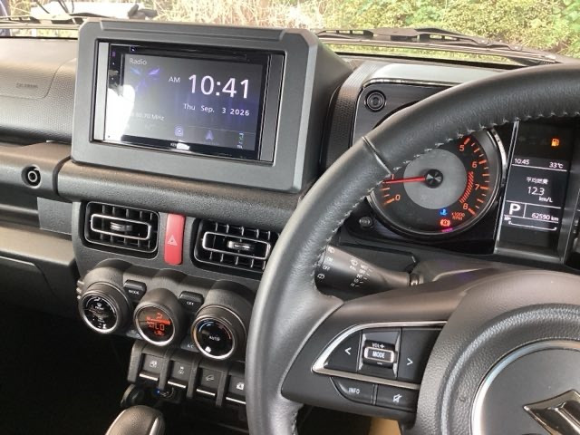 ジムニーシエラ1.5 JC 4WD