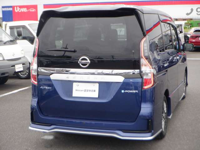 セレナ1.2 e-POWER AUTECH
