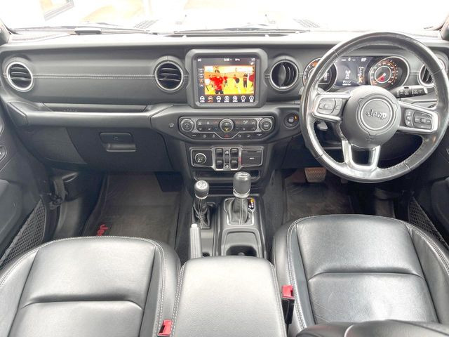 ラングラーアンリミテッド サハラ 4WD