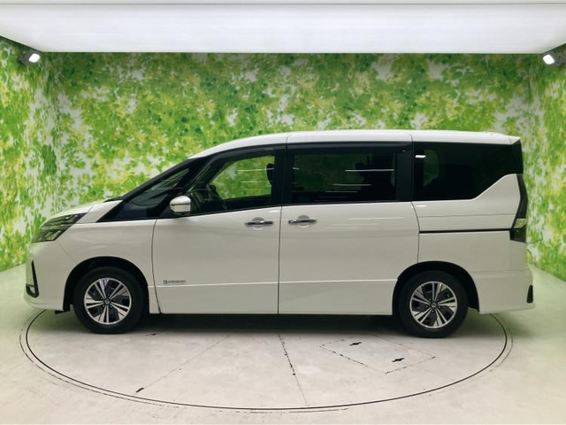 セレナ1.2 e-POWER ハイウェイスターV