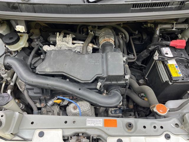親切・丁寧な専門メカニックスタッフが応対!・車検・点検整備・事故等の修理などアフターサービスも安心。お車のカスタマイズもネクステージのサービススタッフまでご相談ください!