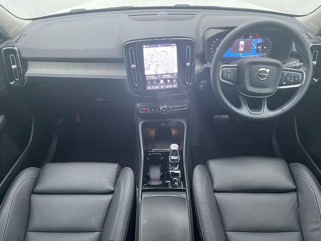 XC40アルティメット B4 AWD 4WD