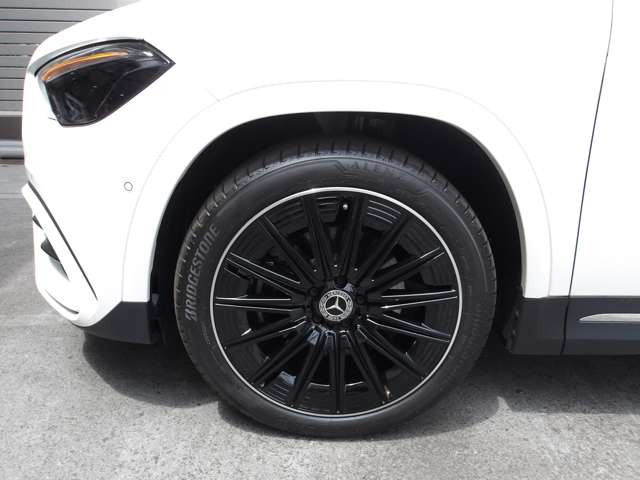 GLAクラスGLA200 d 4マチック アーバン スターズ 4WD