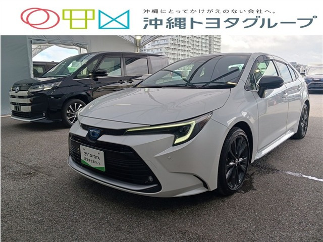 カローラ1.8 ハイブリッド W×B