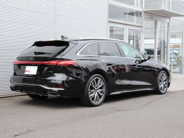 A5アバントTFSI クワトロ 150kW Sラインパッケージ 4WD