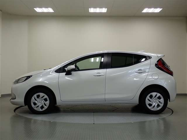 アクア1.5 G E-Four 4WD