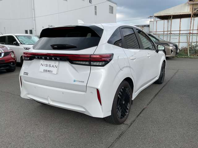 ノートオーラ1.2 G レザーエディション