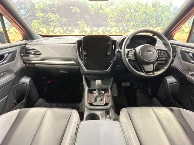 フォレスター2.5 エックスブレイク S:HEV 4WD